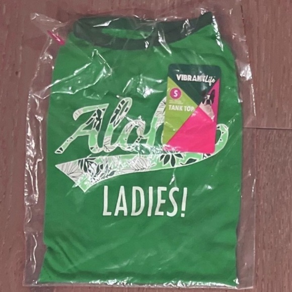 NWT Vibrant Life "Aloha Ladies" Dog Tank Top Green Floral XS,SM & MED Available - Picture 10 of 11